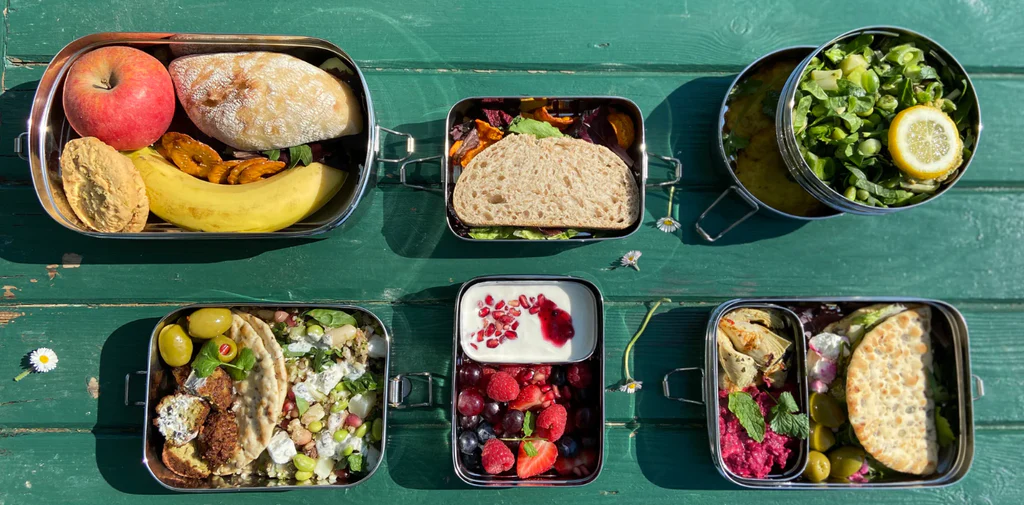 sustainable lunch boxes, reusable food storage, metal lunch boxes