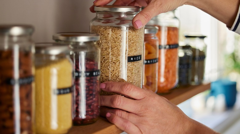 plastic-free food storage, zero-waste grocery essentials