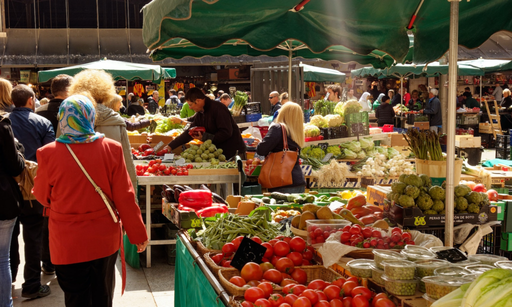 Eco-conscious grocery shopping, zero-waste shopping, supporting local growers, farmer's market